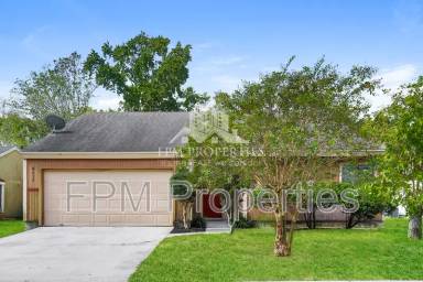 Main picture of 8038 Loch Lomond Ln