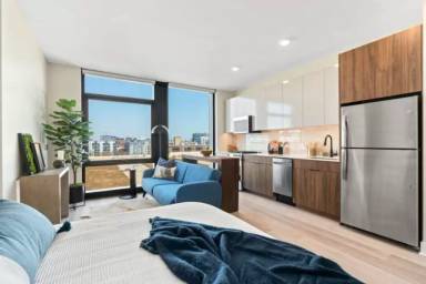 Main picture of 1200 W Gladys Ave
