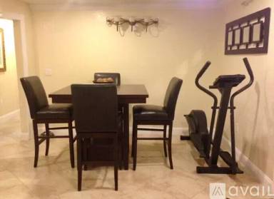 Main picture of 5915 S Farragut Dr