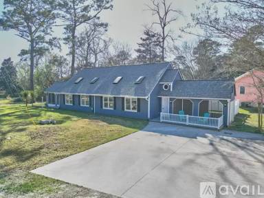 Main picture of 1701 Point Windward Pl SW