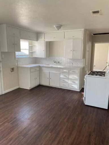 Main picture of 212 Slaughter St