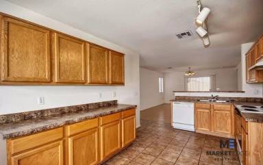 Main picture of 7407 S Sunrise Way