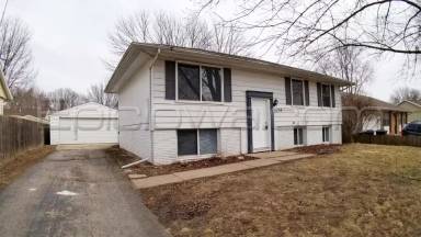 Main picture of 6708 Idlebrook Ln NE