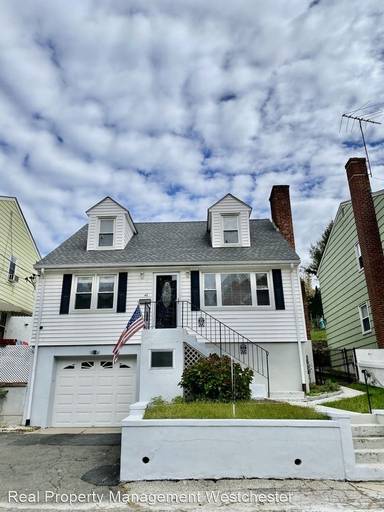 Main picture of 28 Dell St