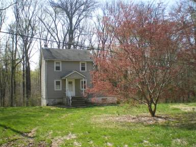 Main picture of 222 Robinhood Rd