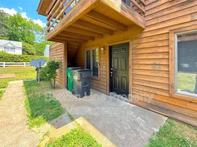 Main picture of 1831 J Julian Ln