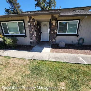 Main picture of 1035 Mohr Ln