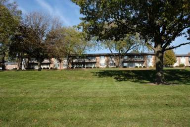 Main picture of Country Gardens