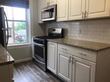 Main picture of 137 Bergen Ave