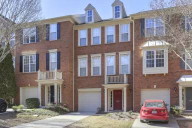 Main picture of 2359 Towneview Ct SE