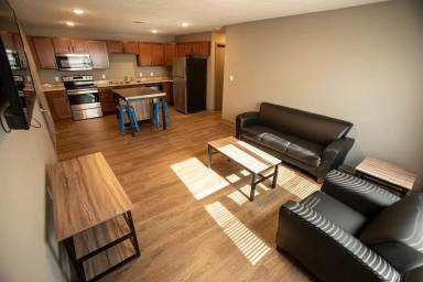 Main picture of Lincoln Street N Columbia Ave