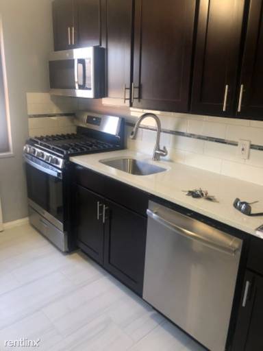 Main picture of 52 Hoehn St