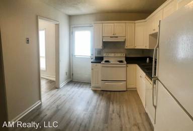 Main picture of 7950 Shady Oak Trl