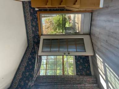 Main picture of 33 Sunset Cir