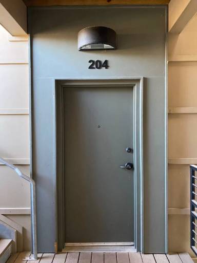 Main picture of 1000 Sunset Ave