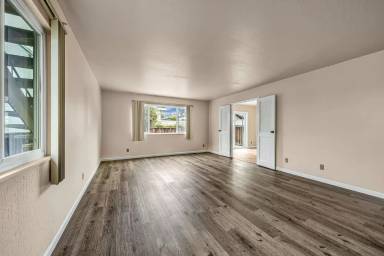 Main picture of 2320 Coloma St