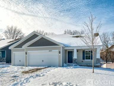 Main picture of 14377 Fernbrook Ln N