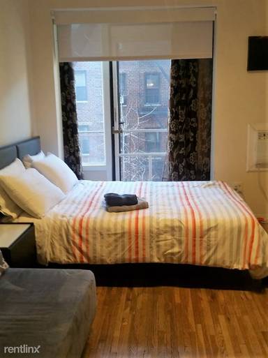 Main picture of 3 E 48th St
