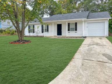 Main picture of 526 Chestnut Ln
