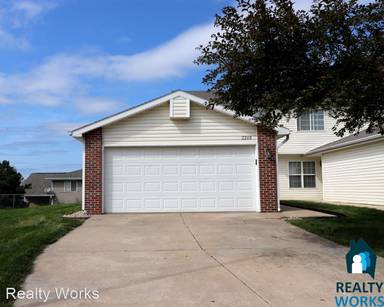 Main picture of 2260 W Todd Ln