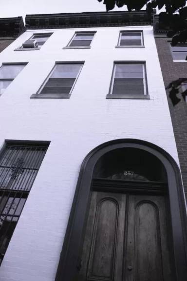 Main picture of 237 W Lanvale St