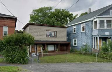 Main picture of 213 Danforth St
