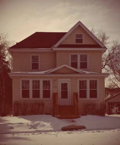Main picture of 523 W Thorne St