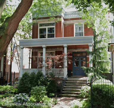 Main picture of 627 W Melrose St