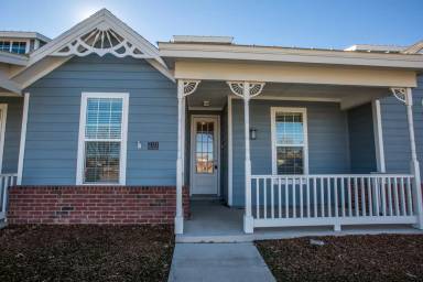 Main picture of 2117 10th St