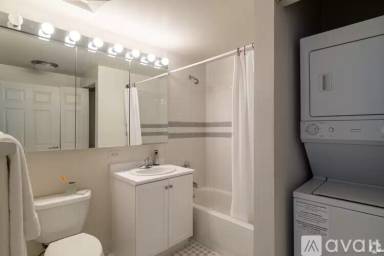 Main picture of 326 Grove St