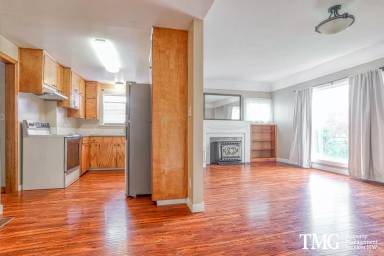 Main picture of 2711 Washington St