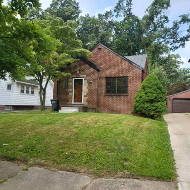 Main picture of 2625 Northwood Ave