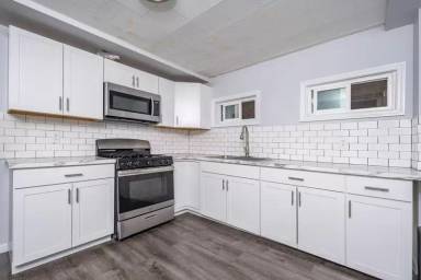 Main picture of 97 14th St