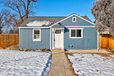 Main picture of 1349 S Division Ave