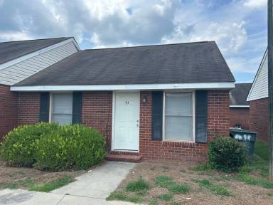 Main picture of 140 Lanier Dr