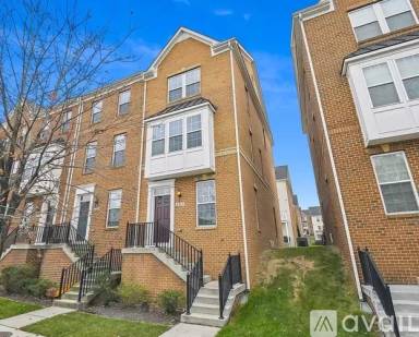 Main picture of 4511 Foster Ave