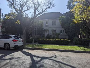 Main picture of 451 N Oakhurst Dr