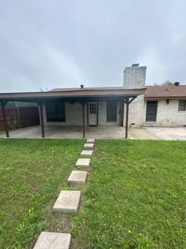 Main picture of 2003 N 38th St