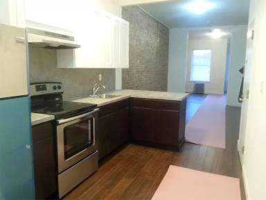 Main picture of 546 Hart Street - 3L