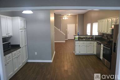 Main picture of 754 Steward Ln