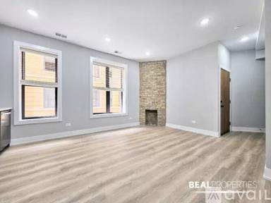 Main picture of 428-438 W Belden Ave