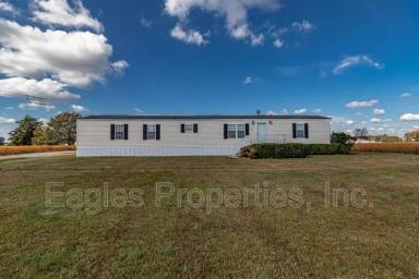 Main picture of 250 Ebenezer Church Rd