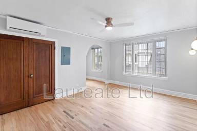 Main picture of 1050 N Pearl St