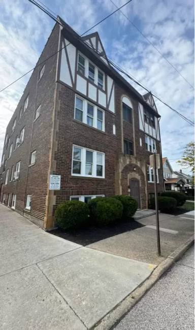 Main picture of 1682 Elbur Ave