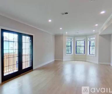 Main picture of 279 Lamartine St