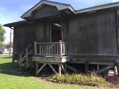 Main picture of 613 W Market St