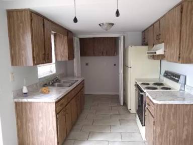 Main picture of 6906 Julia Ct