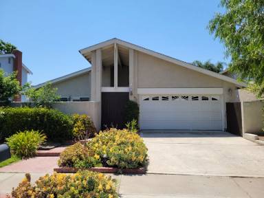 Main picture of 3812 Beaver St