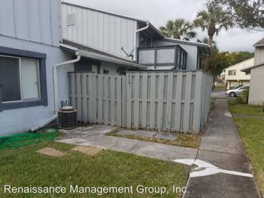 Main picture of 2104 NW 59th Ter