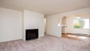 Main picture of 9800 SW North Dakota St